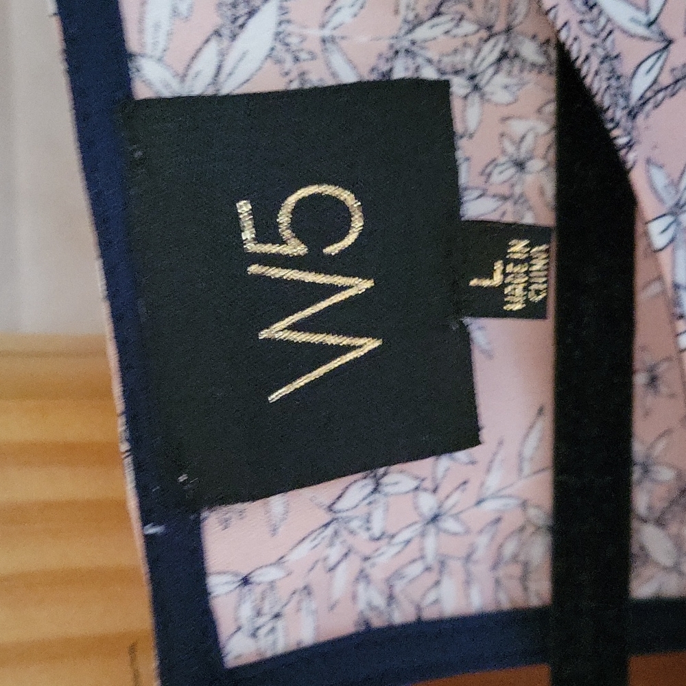 Ladies blouse - Picture 2 of 3